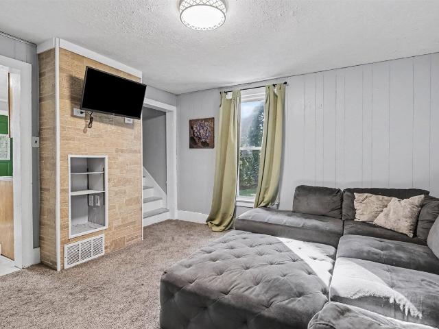 10088 N Tudor Road