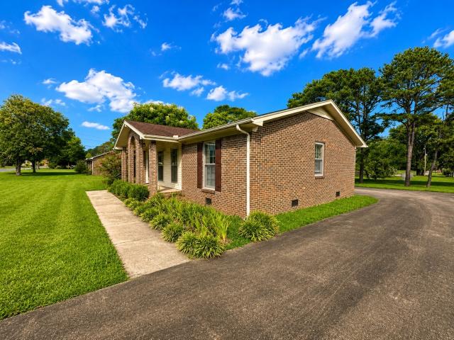 1008 Brindley Dr