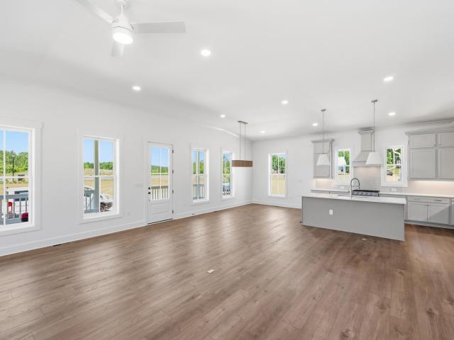 1008 Wiltshire Lane