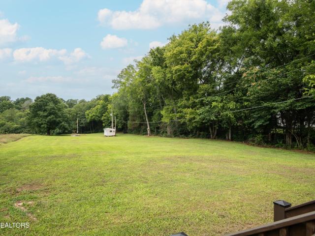 1009 Mabry Hood Rd
