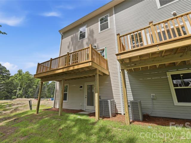 1009 Mossy Glade Road