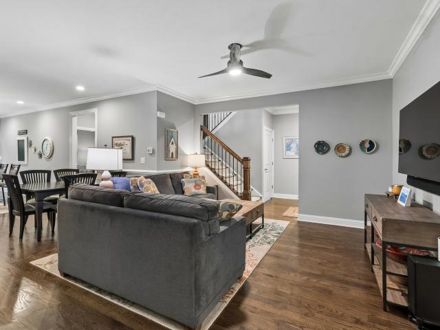 1009 N Auburn Ridge Drive