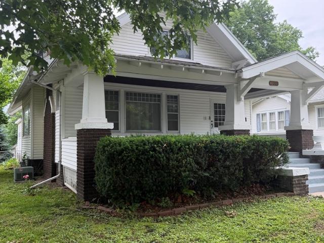 1009 Brookfield Avenue