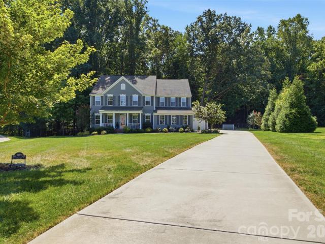 1009 Brookmeade Drive