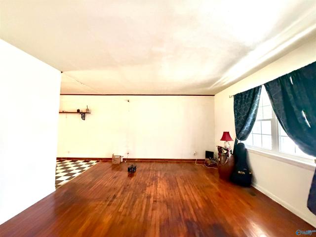 1009 Cornelia Circle