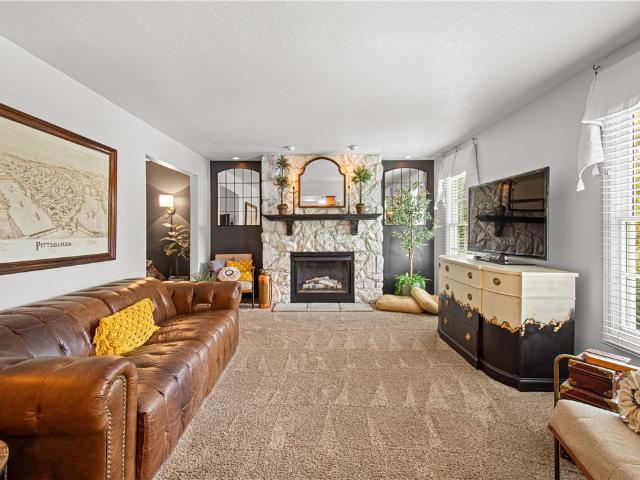 1009 Fieldstone Drive