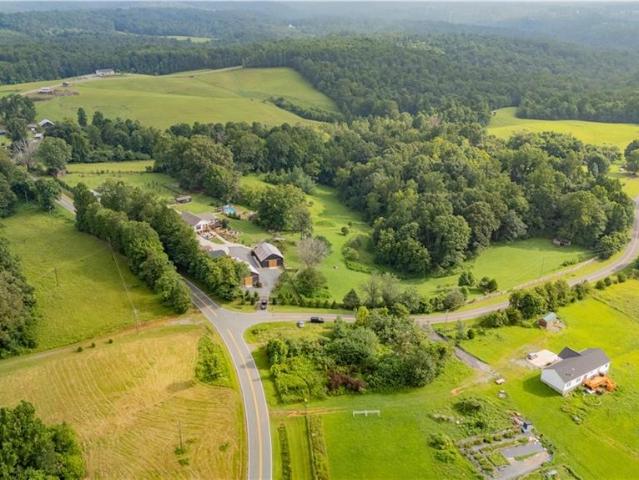 1009 Ray Loop Road