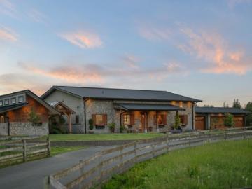 1009 Street, Langley, BC, V4W 2B8 Luxury House for sale | Listing ID R3138 | Royal LePage Carriage Trade Luxury Properties