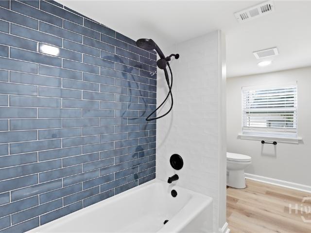 1009 W 52nd Street