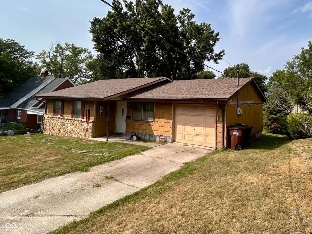 1009 W Walnut