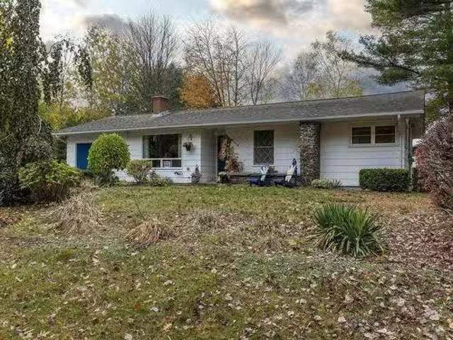 1009 White Pine Drive, Centreville, NS, B0P 1J0 house for sa.