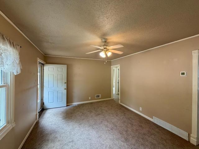 1009 19th Street N