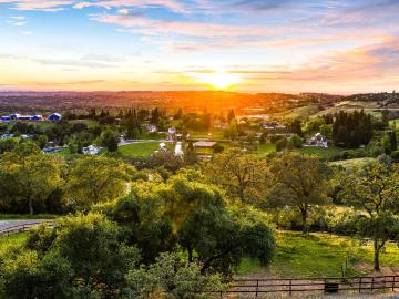 10000 Quail Hill Dr, Newcastle, CA 95658 | MLS #226073