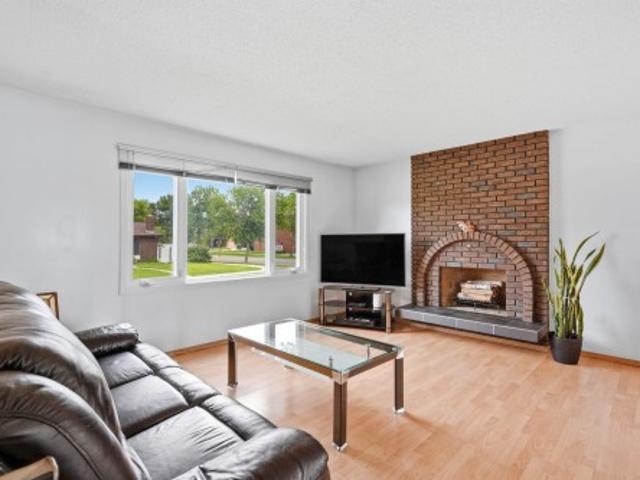 10007 Avenue Nw, Edmonton, AB, T5X 2Z6 house for sale | Listing ID E4504 | Royal LePage
