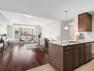 1000 Avenue At Port Imperial # 403