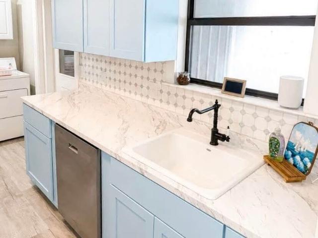 1000 Sea Island Road 17