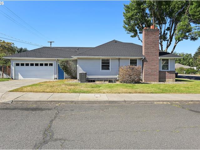 1000 W 9TH ST