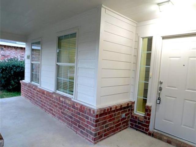 1000 Warbler Lane