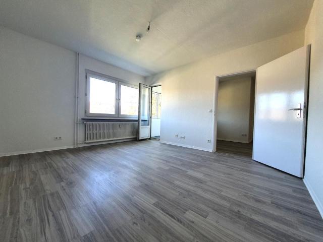 1000,00€ Gutschein dazu denn Zuhause ist: wo man gemütlich eine renovierte Wohnung beziehen kann