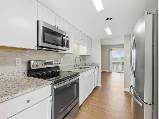 1000 11th Ave. N 102