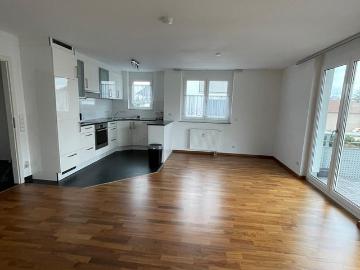 3BR apartment in Plieningen, 6 mins from Kelley with elevator, 2x parking, pets possible
