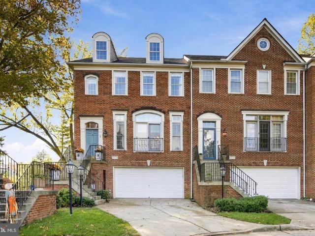 10013 Blake Lane