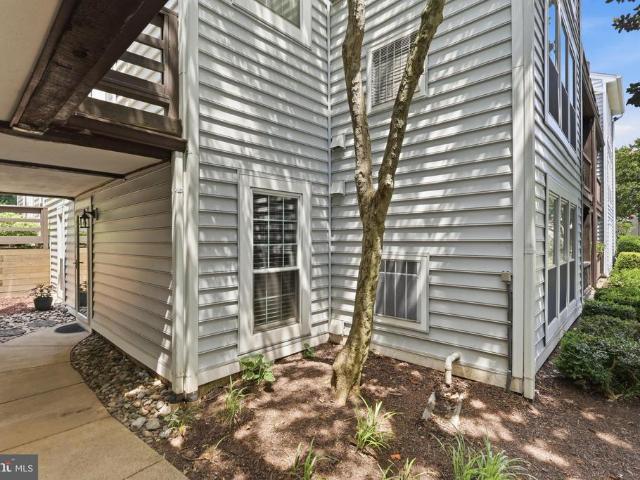 10010 Oakton Terrace Road # 10010