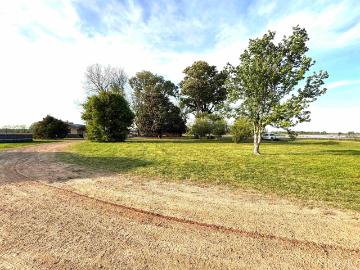 10011 N 293 Highway