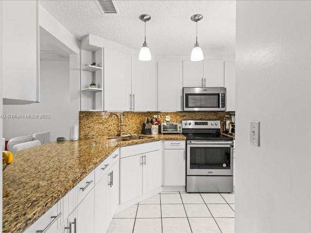 10014 Hammocks Blvd, Unit 2044, Miami, FL 33196 | MLS #A12048