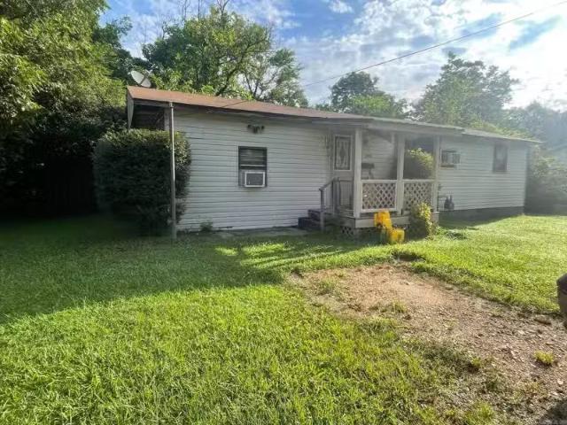 1001 MARION AVE, MENA, AR 71953