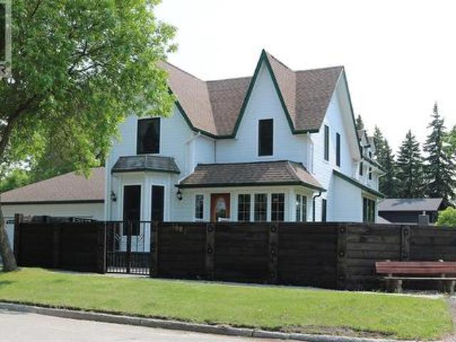 1001 Mark Avenue, Moosomin, SK, S0G 3N0 house for sale | Listing ID SK032133 | Royal LePage
