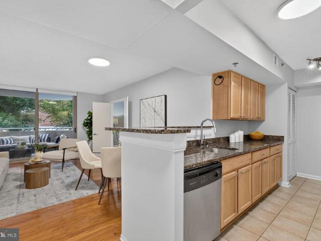 1001 N Vermont Street # 214
