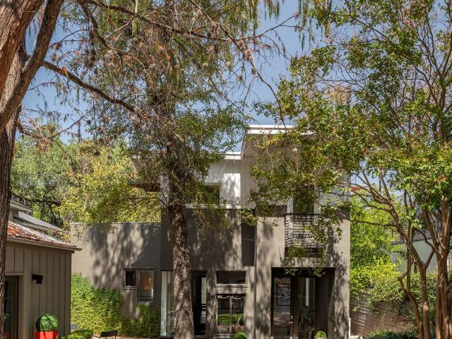 1001 Daniel Dr