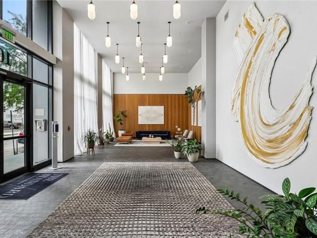 1001 Julia Street # 5A