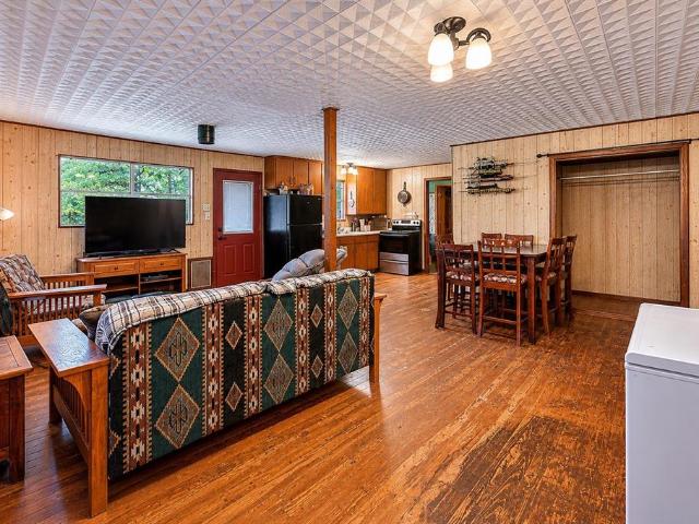 1001 Leaning Oak Drive