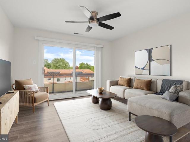1001 Scarlet Oak Court # 2B