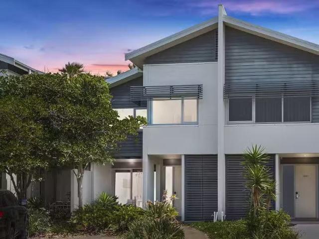 1002/3 Birkdale Place, Magenta House for rent Listed by Olivi.