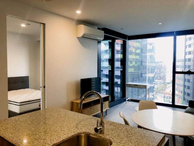1002/160 Victoria Street, Melbourne