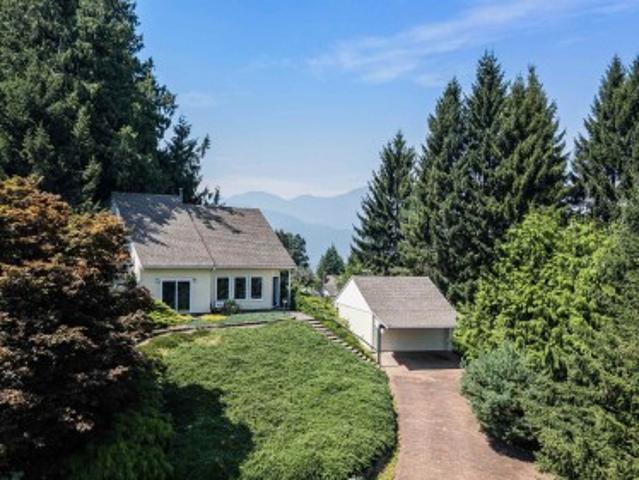 10021 Falcon Crescent, Chilliwack, BC, V2P 7R3 house for sale | Listing ID R3149 | Royal LePage