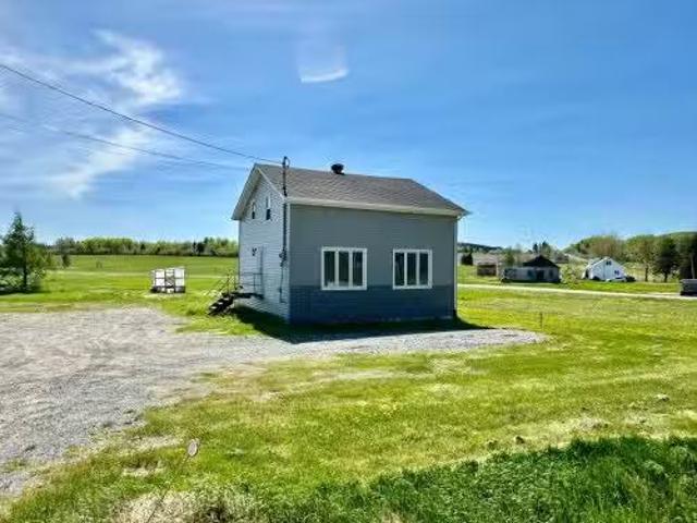 10027 Route De Mont Brun, Rouyn Noranda, QC, J0Z 2Y0 house f.
