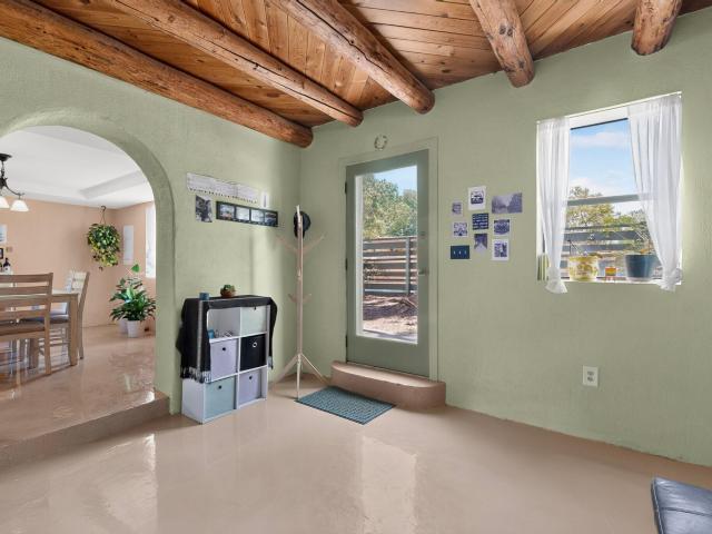 10029 Guadalupe Trail NW