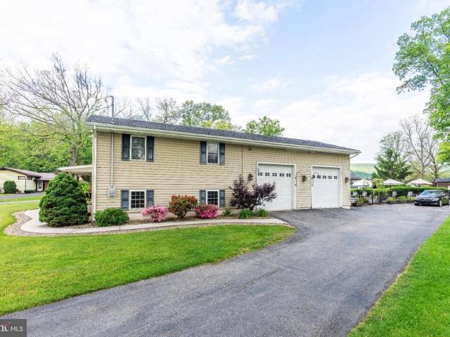 1002 Maple Lane