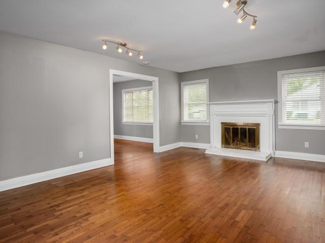 1002 Dixie Ave