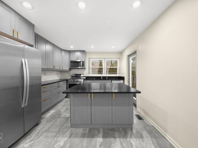 1002 HOBSON Drive