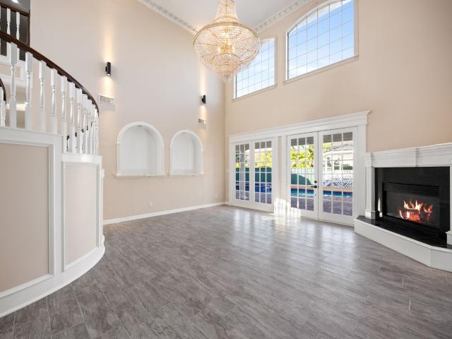 1002 Island View