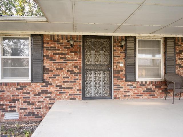 1002 Sycamore Drive