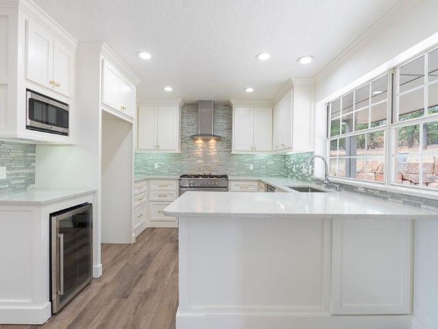100323 S Shadyoak Drive