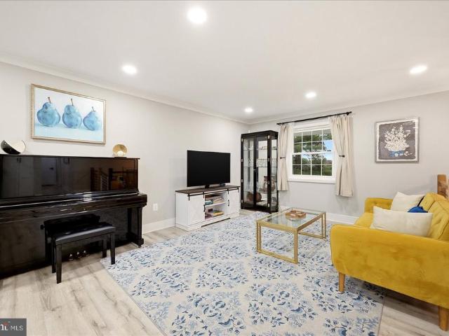 10036 Kimberly Court