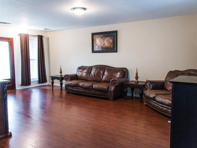 10038 Revelstoke Drive, Houston, US, TX