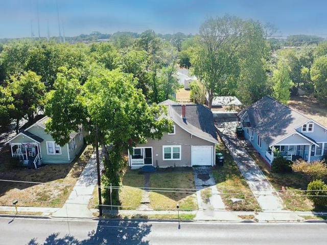 1003 N Park St, Brenham, TX 77833 | MLS #71565